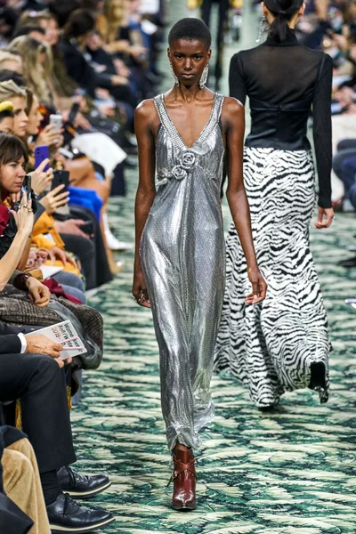 Look 20
